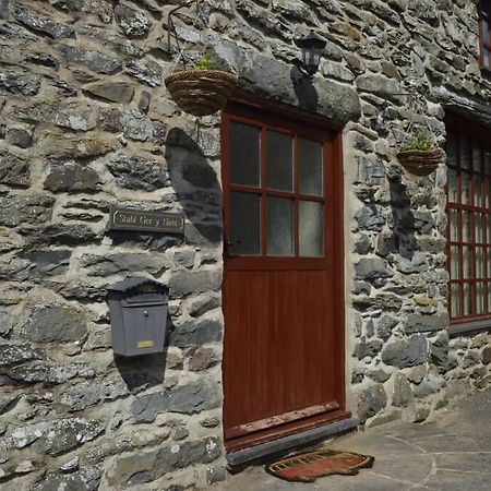 Stabl Yr Nant Villa Pentrefoelas Exterior photo